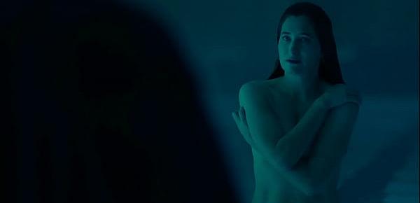  Kathryn Hahn full frontal skinny-dip in Mrs. Fletcher S01E02 1080p